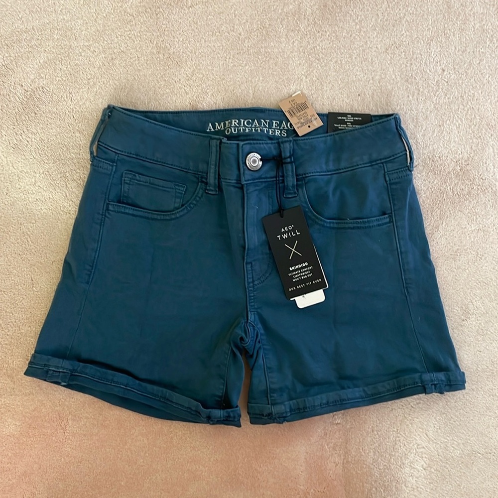 American Eagle Low Rise Midi Super Stretch Twill Shorts